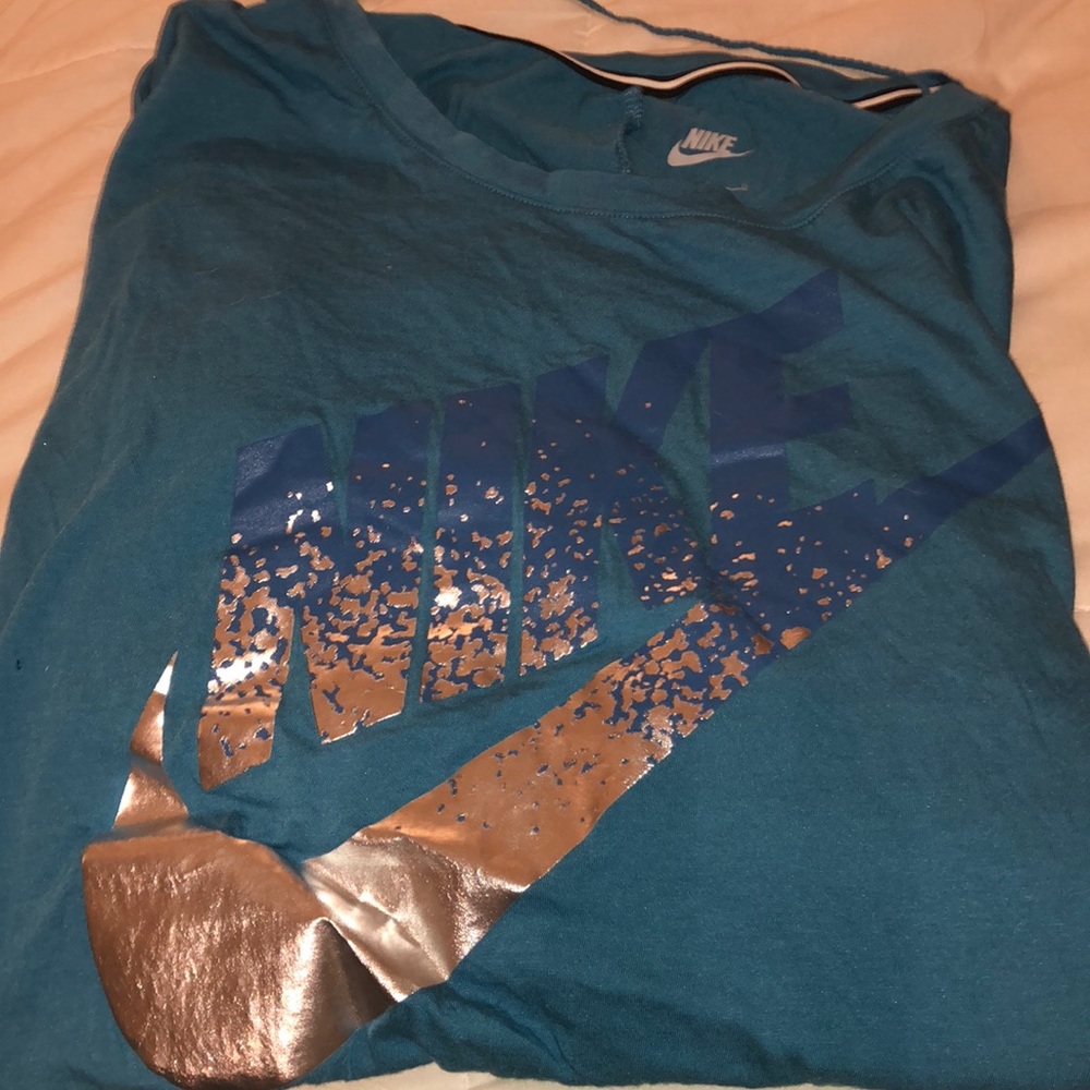 Nike long sleeve shirt